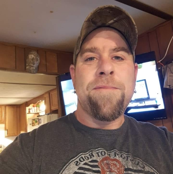 Meet your Posher, Chad - Picture 1 of 1